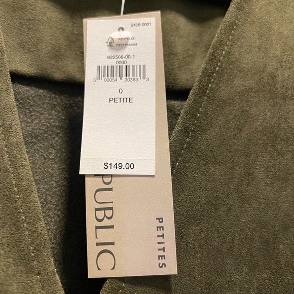 Banana Republic NWT size 0P , wrap dress in Olive - Picture 8 of 8